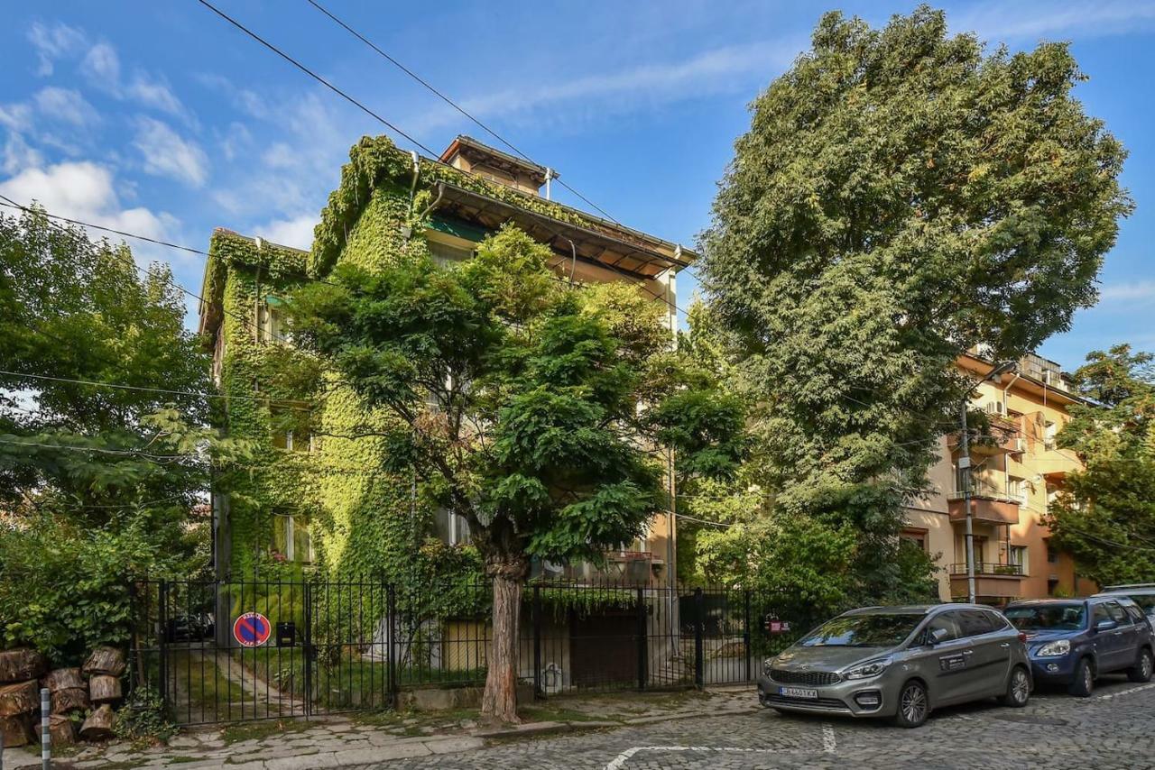 The Ivy House - A Cozy Attic Near The City Center By Flat Mаnager Sofia Exterior photo